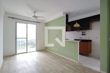 Sala de apartamento para alugar com 2 quartos, 50m² em Jacarepaguá, Rio de Janeiro