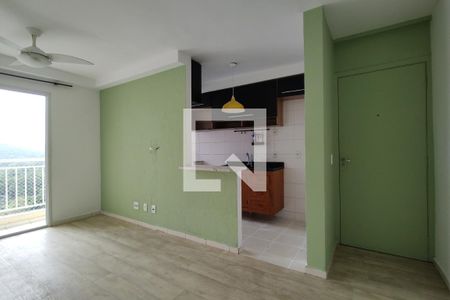 Sala de apartamento para alugar com 2 quartos, 50m² em Jacarepaguá, Rio de Janeiro