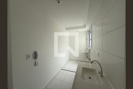 Apartamento para alugar com 2 quartos, 40m² em Parque Santa Rosa, Suzano