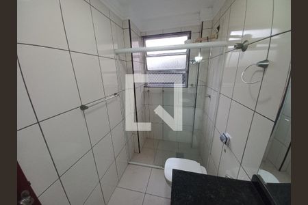 Banheiro de apartamento para alugar com 1 quarto, 40m² em Itararé, São Vicente