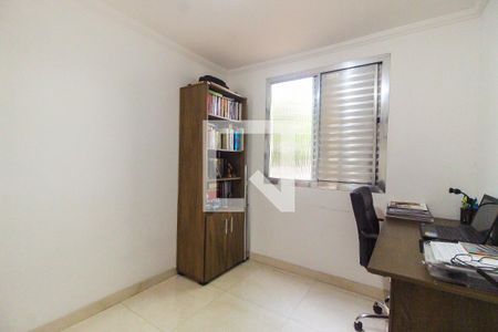 Quarto 1 de apartamento para alugar com 2 quartos, 40m² em Conjunto Residencial José Bonifácio, São Paulo