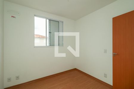 Quarto 2 de apartamento para alugar com 2 quartos, 44m² em Humaitá, Porto Alegre