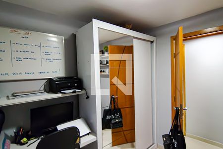 Quarto 1 de apartamento para alugar com 2 quartos, 37m² em Taquara, Rio de Janeiro