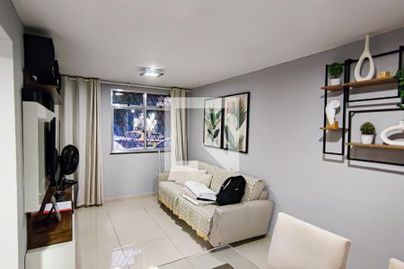 Sala de apartamento para alugar com 2 quartos, 37m² em Taquara, Rio de Janeiro