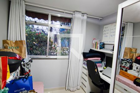 Quarto 1 de apartamento para alugar com 2 quartos, 37m² em Taquara, Rio de Janeiro