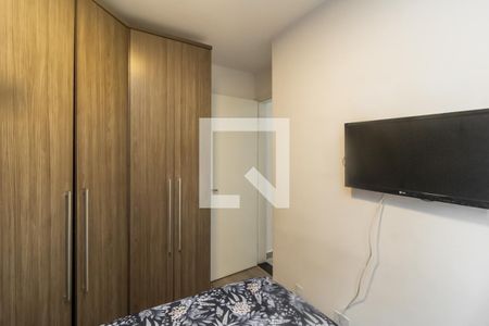 Quarto 2 de apartamento para alugar com 2 quartos, 47m² em Jardim Santa Teresinha, São Paulo