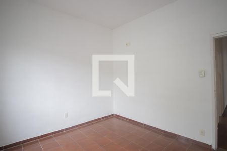 Quarto 1 de casa para alugar com 3 quartos, 120m² em Galo Branco, São Gonçalo