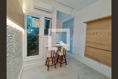 Sala  de apartamento para alugar com 1 quarto, 35m² em Ipanema, Rio de Janeiro