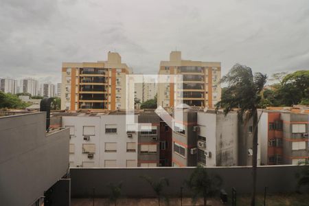 Vista de kitnet/studio para alugar com 1 quarto, 52m² em Boa Vista, Porto Alegre