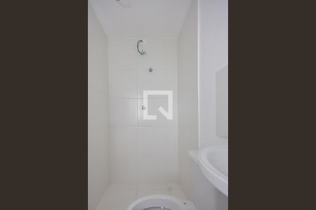 Banheiro de kitnet/studio para alugar com 1 quarto, 17m² em Vila Andrade, São Paulo