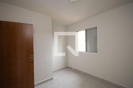 Quarto 2 de apartamento para alugar com 2 quartos, 47m² em Vila Gustavo, São Paulo