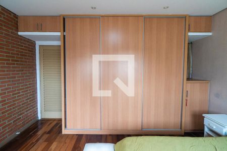 Suite - Armário de casa para alugar com 3 quartos, 224m² em Vila Guarani (zona Sul), São Paulo