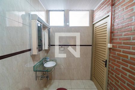 Banheiro da Suíte de casa para alugar com 3 quartos, 224m² em Vila Guarani (zona Sul), São Paulo