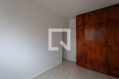 Quarto 1 de apartamento para alugar com 2 quartos, 70m² em Heliópolis, Belo Horizonte