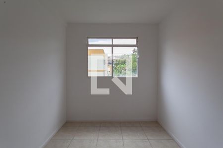 Quarto 1 de apartamento para alugar com 2 quartos, 70m² em Heliópolis, Belo Horizonte