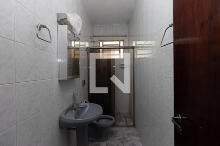 Banheiro de casa para alugar com 1 quarto, 50m² em Jardim Brasil (zona Norte), São Paulo