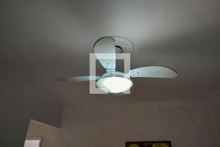 Sala de apartamento para alugar com 2 quartos, 60m² em Guilhermina, Praia Grande