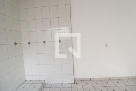 Casa à venda com 215m², 4 quartos e 4 vagas Casa à venda com 215m², 4 quartos e 4 vagasCozinha e Área de Serviço