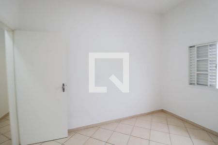 Casa à venda com 215m², 4 quartos e 4 vagas Casa à venda com 215m², 4 quartos e 4 vagasQuarto 2