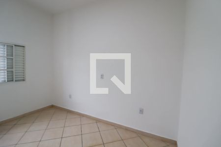 Casa à venda com 215m², 4 quartos e 4 vagas Casa à venda com 215m², 4 quartos e 4 vagasQuarto 2