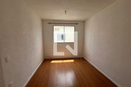 Sala de apartamento para alugar com 2 quartos, 44m² em Brás de Pina, Rio de Janeiro