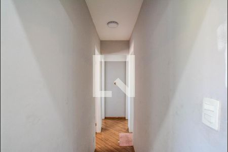 Corredor de apartamento para alugar com 3 quartos, 63m² em Jardim Utinga, Santo André