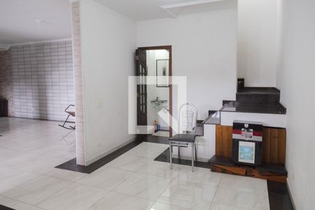 Sala de Estar de casa para alugar com 3 quartos, 445m² em Jardim Santa Maria, Guarulhos