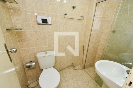 Apartamento à venda com 74m², 2 quartos e sem vaga Apartamento à venda com 74m², 2 quartos e sem vagaBanheiro social