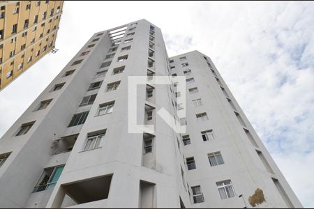 Apartamento à venda com 74m², 2 quartos e sem vaga Apartamento à venda com 74m², 2 quartos e sem vagaFachada