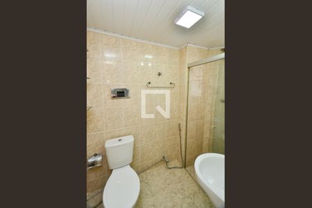 Apartamento à venda com 74m², 2 quartos e sem vaga Apartamento à venda com 74m², 2 quartos e sem vagaBanheiro social