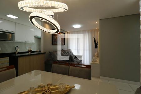 Sala de apartamento à venda com 2 quartos, 65m² em Vila Curuçá, Santo André