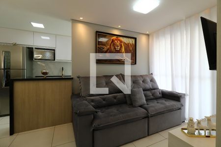 Sala de apartamento à venda com 2 quartos, 65m² em Vila Curuçá, Santo André