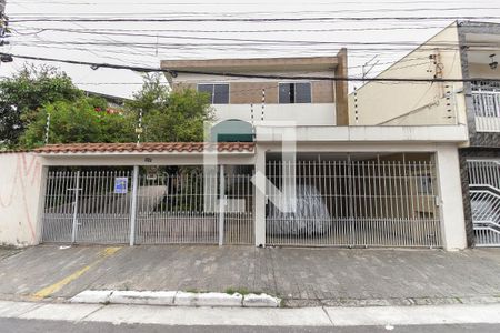 Casa à venda com 380m², 3 quartos e 5 vagas Casa à venda com 380m², 3 quartos e 5 vagasFachada da casa