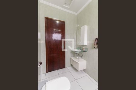 Casa à venda com 380m², 3 quartos e 5 vagas Casa à venda com 380m², 3 quartos e 5 vagasBanheiro 1