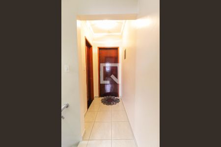 Casa à venda com 380m², 3 quartos e 5 vagas Casa à venda com 380m², 3 quartos e 5 vagasCorredor