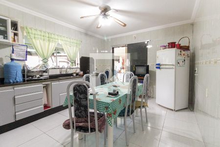 Casa à venda com 380m², 3 quartos e 5 vagas Casa à venda com 380m², 3 quartos e 5 vagasCozinha