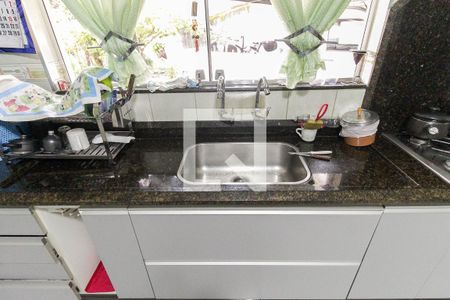 Casa à venda com 380m², 3 quartos e 5 vagas Casa à venda com 380m², 3 quartos e 5 vagasCozinha