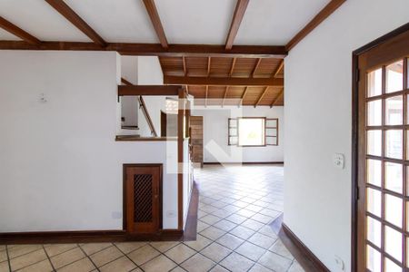 Casa de condomínio para alugar com 3m², 4 quartos e 2 vagas Casa de condomínio para alugar com 3m², 4 quartos e 2 vagasSala 3
