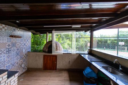 Casa de condomínio para alugar com 3m², 4 quartos e 2 vagas Casa de condomínio para alugar com 3m², 4 quartos e 2 vagasÁrea comum - Churrasqueira