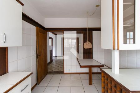 Casa de condomínio para alugar com 3m², 4 quartos e 2 vagas Casa de condomínio para alugar com 3m², 4 quartos e 2 vagasCozinha