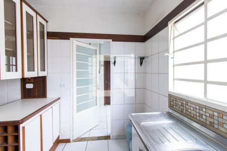 Casa de condomínio para alugar com 3m², 4 quartos e 2 vagas Casa de condomínio para alugar com 3m², 4 quartos e 2 vagasCozinha