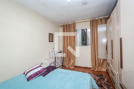 Quarto de casa à venda com 5 quartos, 333m² em Jardim Miriam, São Paulo