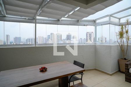 Varanda Sala de apartamento à venda com 3 quartos, 142m² em Vila Gumercindo, São Paulo