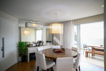 Sala de apartamento à venda com 3 quartos, 142m² em Vila Gumercindo, São Paulo