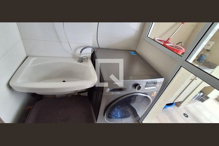 Apartamento à venda com 68m², 2 quartos e 2 vagas Apartamento à venda com 68m², 2 quartos e 2 vagasLavanderia