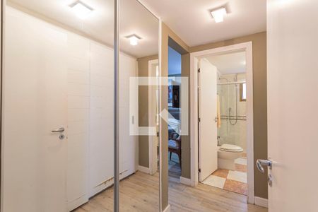 Apartamento à venda com 250m², 4 quartos e 3 vagas Apartamento à venda com 250m², 4 quartos e 3 vagasSuíte 3