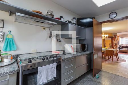 Apartamento à venda com 250m², 4 quartos e 3 vagas Apartamento à venda com 250m², 4 quartos e 3 vagasCozinha