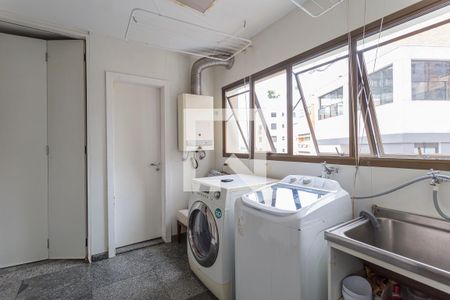 Apartamento à venda com 250m², 4 quartos e 3 vagas Apartamento à venda com 250m², 4 quartos e 3 vagasÁrea de Serviço