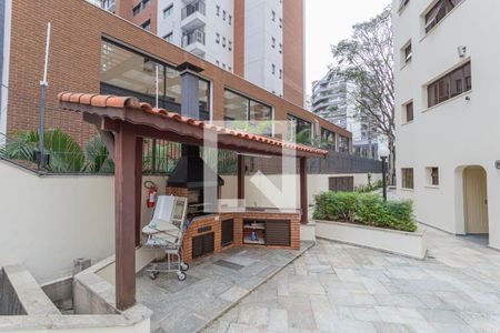 Apartamento à venda com 250m², 4 quartos e 3 vagas Apartamento à venda com 250m², 4 quartos e 3 vagasÁrea comum - Churrasqueira