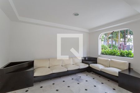 Apartamento à venda com 250m², 4 quartos e 3 vagas Apartamento à venda com 250m², 4 quartos e 3 vagasHall de entrada